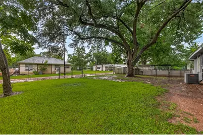 1115 Avenue E, Rosenberg, TX 77471 - Photo 32