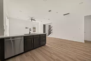 8821 Hollister Pine Ct, Houston, TX 77080 - Photo 16