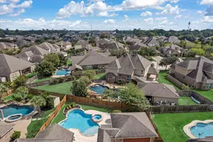 17511 Pecks Park Ct, Tomball, TX 77377 - Photo 8