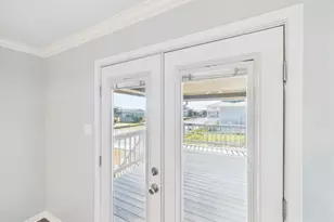 162 Sailfish Dr, Rockport, TX 78382 - Photo 8