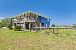 162 Sailfish Dr, Rockport, TX 78382 - Photo 4