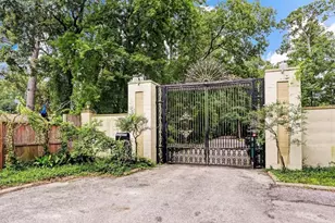 415 White Wing Ln, Houston, TX 77079 - Photo 16