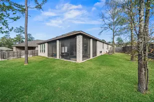 305 Royal Lily Trl, Montgomery, TX 77316 - Photo 34