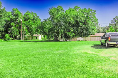20230 Highway 6, Manvel, TX 77578 - Photo 4