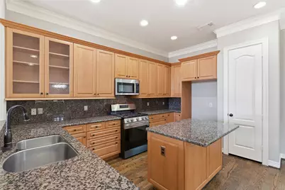 9295 Buffalo Speedway, Houston, TX 77025 - Photo 12