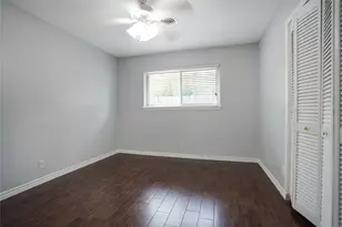 10010 Westview Dr, Houston, TX 77055 - Photo 18