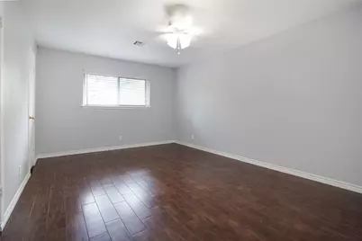 10010 Westview Drive, Houston, TX 77055 - Photo 14