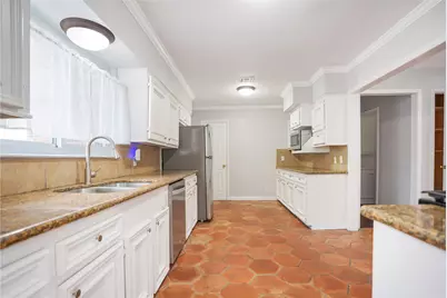 10010 Westview Drive, Houston, TX 77055 - Photo 4