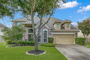 11027 Hilltop Park Ln, Cypress, TX 77433 - Photo 2