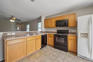 7939 Yaupon View Dr, Cypress, TX 77433 - Photo 6