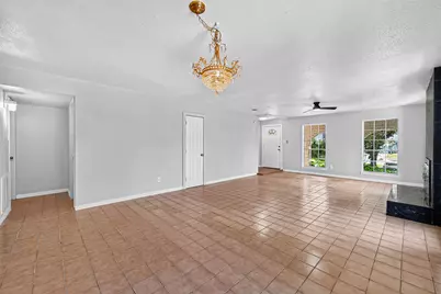 1119 Pinecroft Drive, Sugar Land, TX 77498 - Photo 14