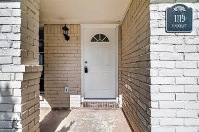 1119 Pinecroft Drive, Sugar Land, TX 77498 - Photo 6
