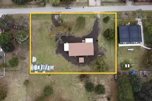 2210 Arapahoe Dr, Rosenberg, TX 77471 - Photo 2