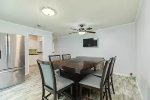 107 Gardenia St, Lake Jackson, TX 77566 - Photo 12