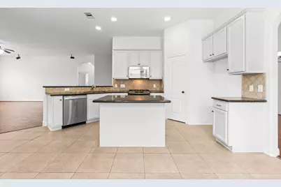 7 Fraiser Fir Place, Spring, TX 77389 - Photo 6