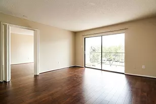 2818 S Bartell Dr, Houston, TX 77054 - Photo 4