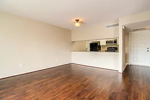 2818 S Bartell Dr, Houston, TX 77054 - Photo 6