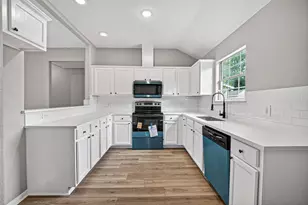 8347 Constellation Ln, Houston, TX 77075 - Photo 12