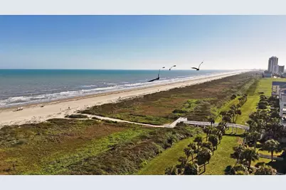 2622 E Seaside Drive, Galveston, TX 77550 - Photo 6