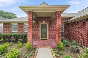 3610 Mission Valley Dr, Missouri City, TX 77459 - Photo 2