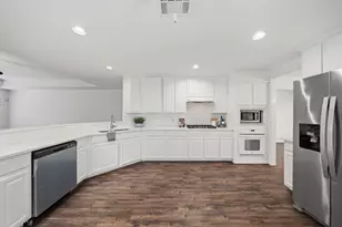 3610 Mission Valley Dr, Missouri City, TX 77459 - Photo 16