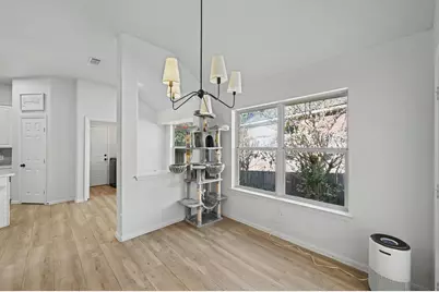 153 S Hollylaurel Circle, The Woodlands, TX 77382 - Photo 10