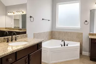 5118 Landon Ln, Baytown, TX 77523 - Photo 14