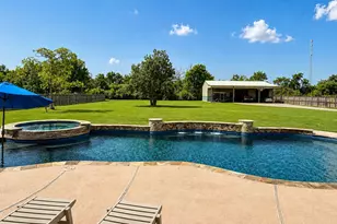 5118 Landon Ln, Baytown, TX 77523 - Photo 2