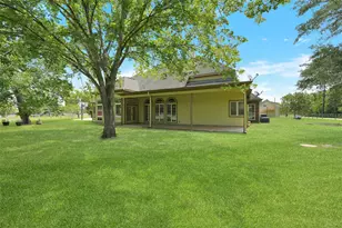 2750 County Rd 48, Rosharon, TX 77583 - Photo 34