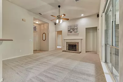 38 Tranquil Glade Place, The Woodlands, TX 77381 - Photo 12