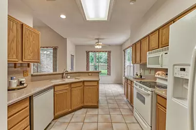 38 Tranquil Glade Place, The Woodlands, TX 77381 - Photo 20