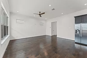 8818 Hollywood Garden Ln, Houston, TX 77080 - Photo 6