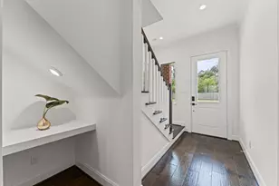 8818 Hollywood Garden Ln, Houston, TX 77080 - Photo 4