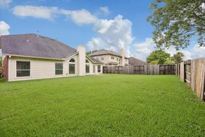 9127 Stoneleigh Drive, Sugar Land, TX 77479 - Photo 30