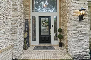 2818 Shallow Springs Ct, Manvel, TX 77578 - Photo 4