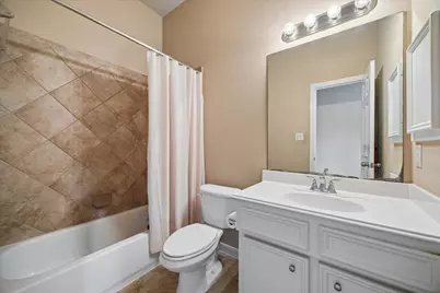 911 Vaulted Oak Street, Houston, TX 77008 - Photo 18