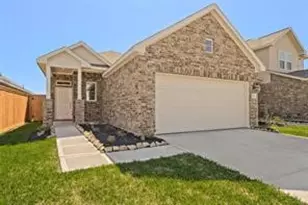 13201 Dancing Reed Dr, Texas City, TX 77568 - Photo 1