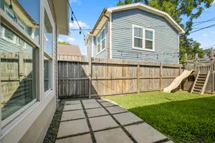 829 E 27th St, Houston, TX 77009 - Photo 4