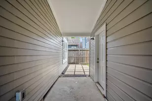 829 E 27th St, Houston, TX 77009 - Photo 34