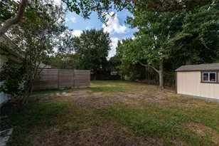 1733 Creek Dr, Houston, TX 77055 - Photo 26