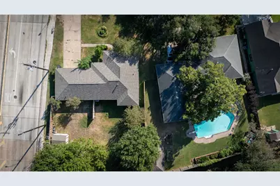 1733 Creek Drive, Houston, TX 77055 - Photo 6