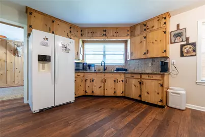 1733 Creek Drive, Houston, TX 77055 - Photo 14