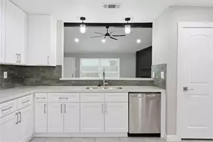 2015 Stoney Ct, Spring, TX 77373 - Photo 8