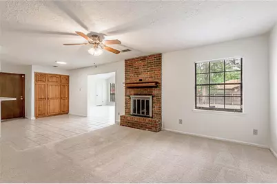 121 Elmwood Street, Huntsville, TX 77320 - Photo 16