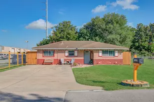 1115 Iowa St, South Houston, TX 77587 - Photo 2