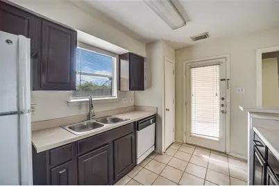 10007 Emerald Creek Drive, Houston, TX 77070 - Photo 8