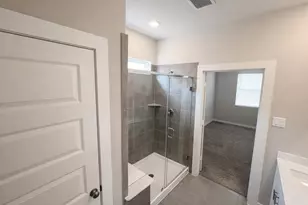 5715 Madden Ln, Houston, TX 77048 - Photo 8