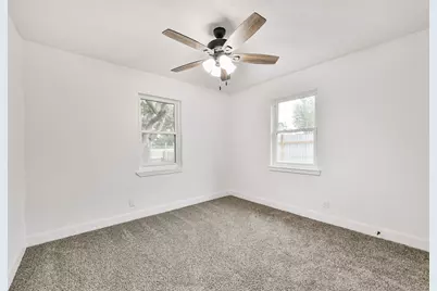 2121 County Road 892, Alvin, TX 77511 - Photo 14
