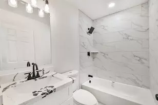 2121 County Rd 892, Alvin, TX 77511 - Photo 18