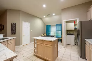 175 N Wimberly Way, Conroe, TX 77385 - Photo 12